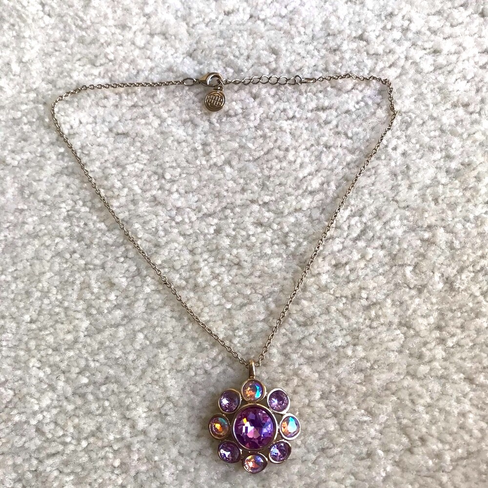 Like New! Bill Blass Iridescent Lilac Flower Pendant Necklace
